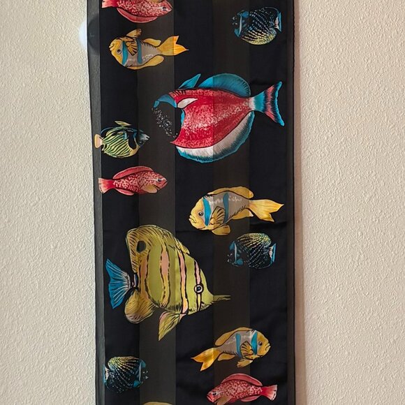 Echo 100% Silk Scarf Black Tropical Colorful Fish Print Fish Design Bright Color - Picture 4 of 9